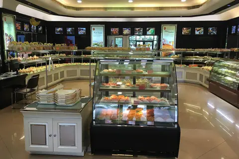 Cake Creations Alton photo 3